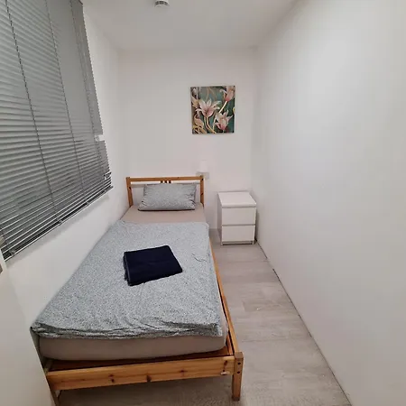 Vs Workers Aparthotel *