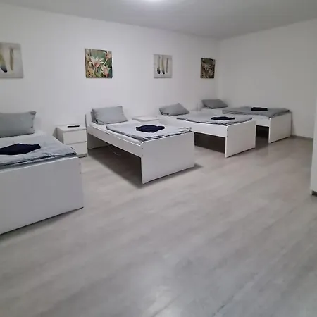 Vs Workers Aparthotel