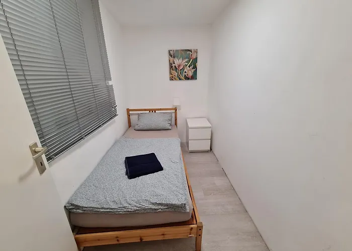 Vs Workers Aparthotel 3*